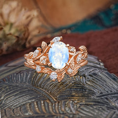 1.15 CT Delicate Leaf Accented 4 Prong Oval Shaped Moonstone Ring Sets