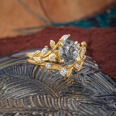 1.15 CT Delicate Leaf Accented 4 Prong Oval Shaped Black Rutilated Quartz Ring Sets