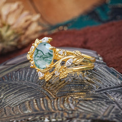 1.15 CT Delicate Leaf Accented 4 Prong Oval Shaped Natural Moss Agate Ring Sets