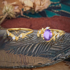 1.15 CT Delicate Leaf Accented 4 Prong Oval Shaped Amethyst Ring Sets