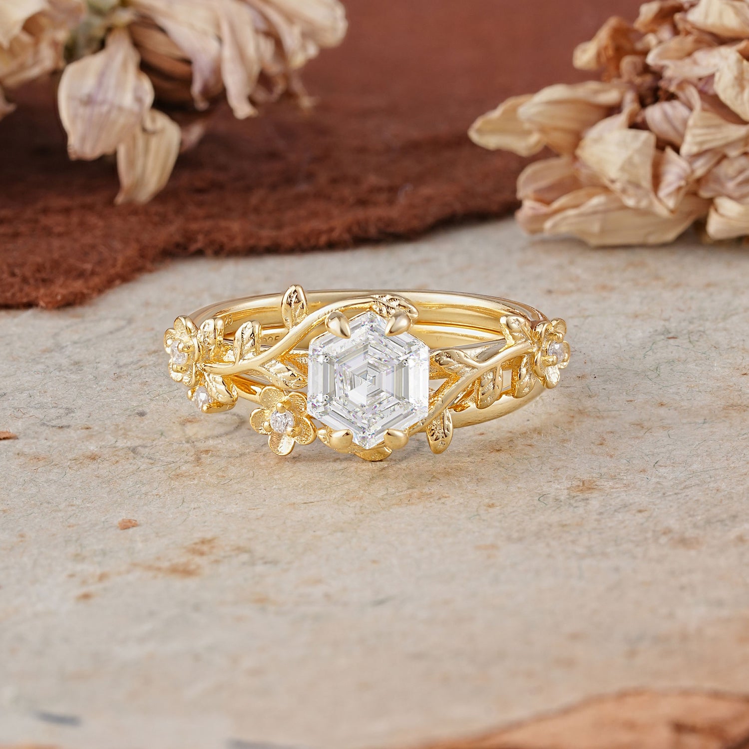 Naturalistic 4 - Prong Hexagon - Cut Moissanite Ring Sets