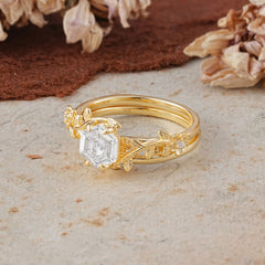 Naturalistic 4 - Prong Hexagon - Cut Moissanite Ring Sets