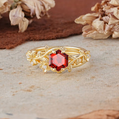Naturalistic 4 - Prong Hexagon - Cut Garnet Ring Sets