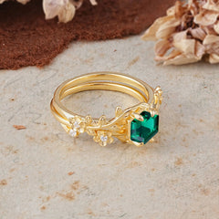 Naturalistic 4 - Prong Hexagon - Cut Emerald Ring Sets