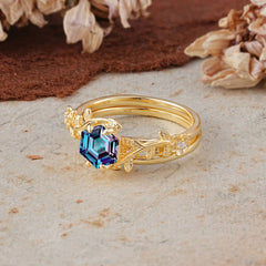 Naturalistic 4 - Prong Hexagon - Cut Natural Alexandrite Ring Sets