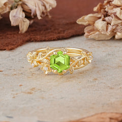 Naturalistic 4 - Prong Hexagon - Cut Peridot Ring Sets