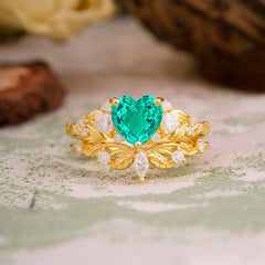 Nature - Inspired 3 - Prong Heart - Cut Emerald Stackable Ring Set