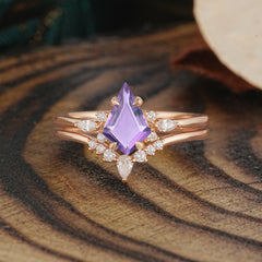 Classic Retro Luxury 4-Prong Kite-Cut Natural Amethyst Stackable Ring Set