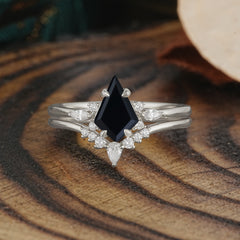 Classic Retro Luxury 4-Prong Kite-Cut Natural Black Onyx Stackable Ring Set