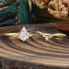 Classic Retro Luxury 4-Prong Kite-Cut Moissanite Stackable Ring Set
