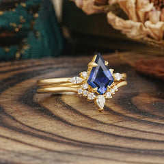 Classic Retro Luxury 4-Prong Kite-Cut Natural Tanzanite Stackable Ring Set