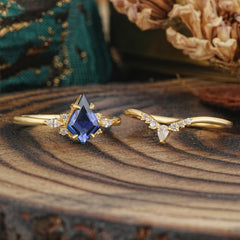 Classic Retro Luxury 4-Prong Kite-Cut Natural Tanzanite Stackable Ring Set