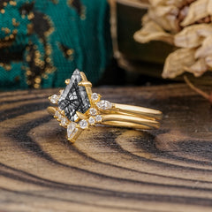 Classic Retro Luxury 4-Prong Kite-Cut Natural Black Rutilated Quartz Stackable Ring Set