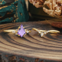 Classic Retro Luxury 4-Prong Kite-Cut Natural Amethyst Stackable Ring Set