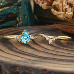 Classic Retro Luxury 4-Prong Kite-Cut Aquamarine Stackable Ring Set