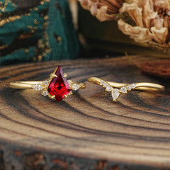 Classic Retro Luxury 4-Prong Kite-Cut Ruby Stackable Ring Set