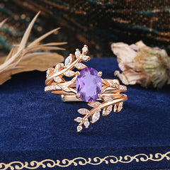 Delicate Leaf Embellished 4 - Prong Oval - Cut Amethyst Ring Sets