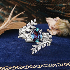 Delicate Leaf Embellished 4 - Prong Oval - Cut Natural Alexandrite Ring Sets