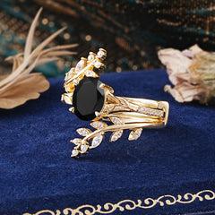 Delicate Leaf Embellished 4 - Prong Oval - Cut Black Onyx Ring Sets
