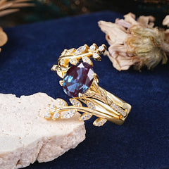 Delicate Leaf Embellished 4 - Prong Oval - Cut Natural Alexandrite Ring Sets