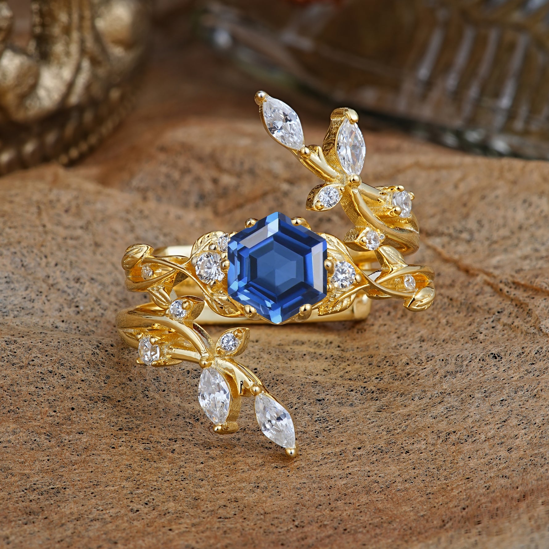SR17146 Sapphire Ring - Yellow-Gold