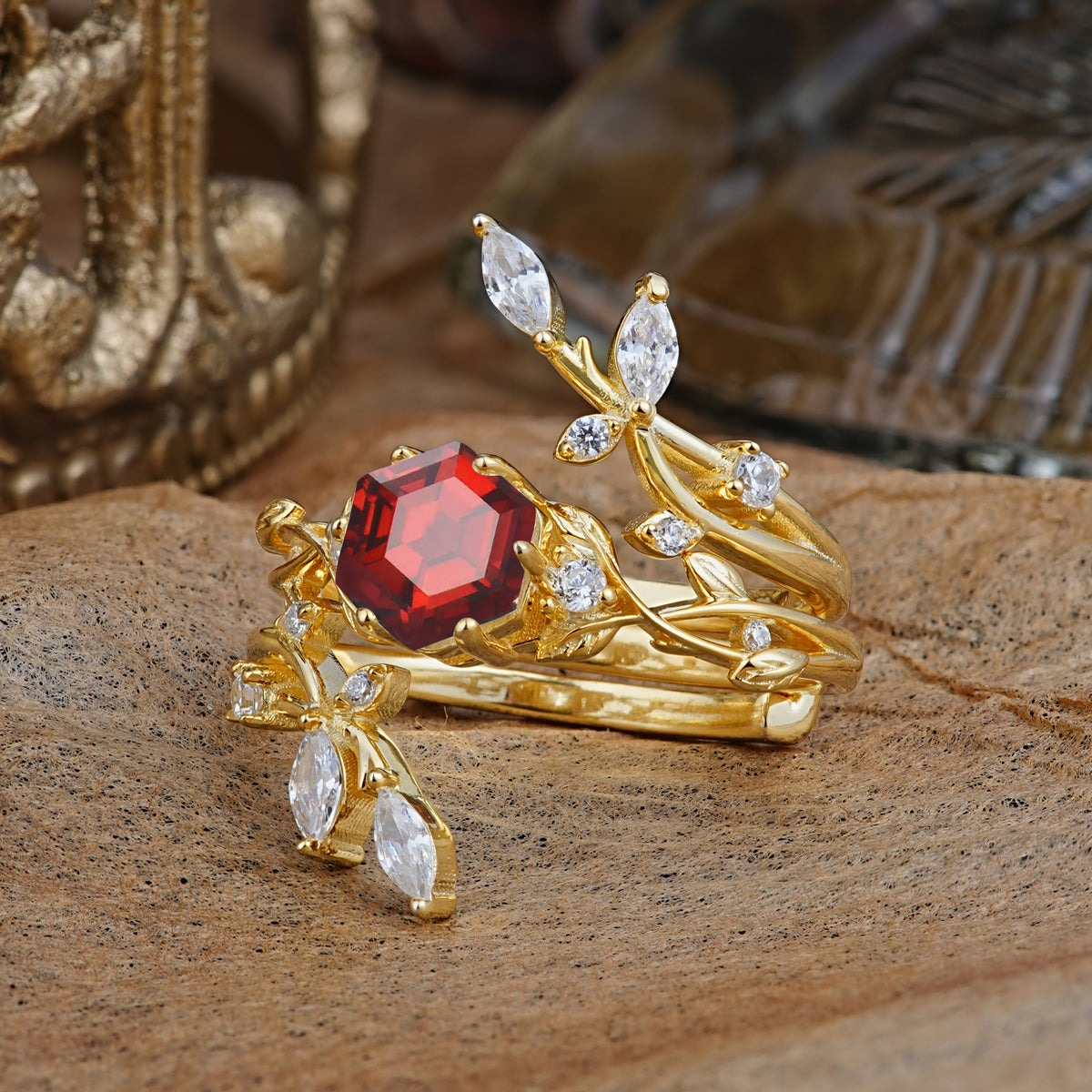 SR17146 Garnet Ring - White-Gold