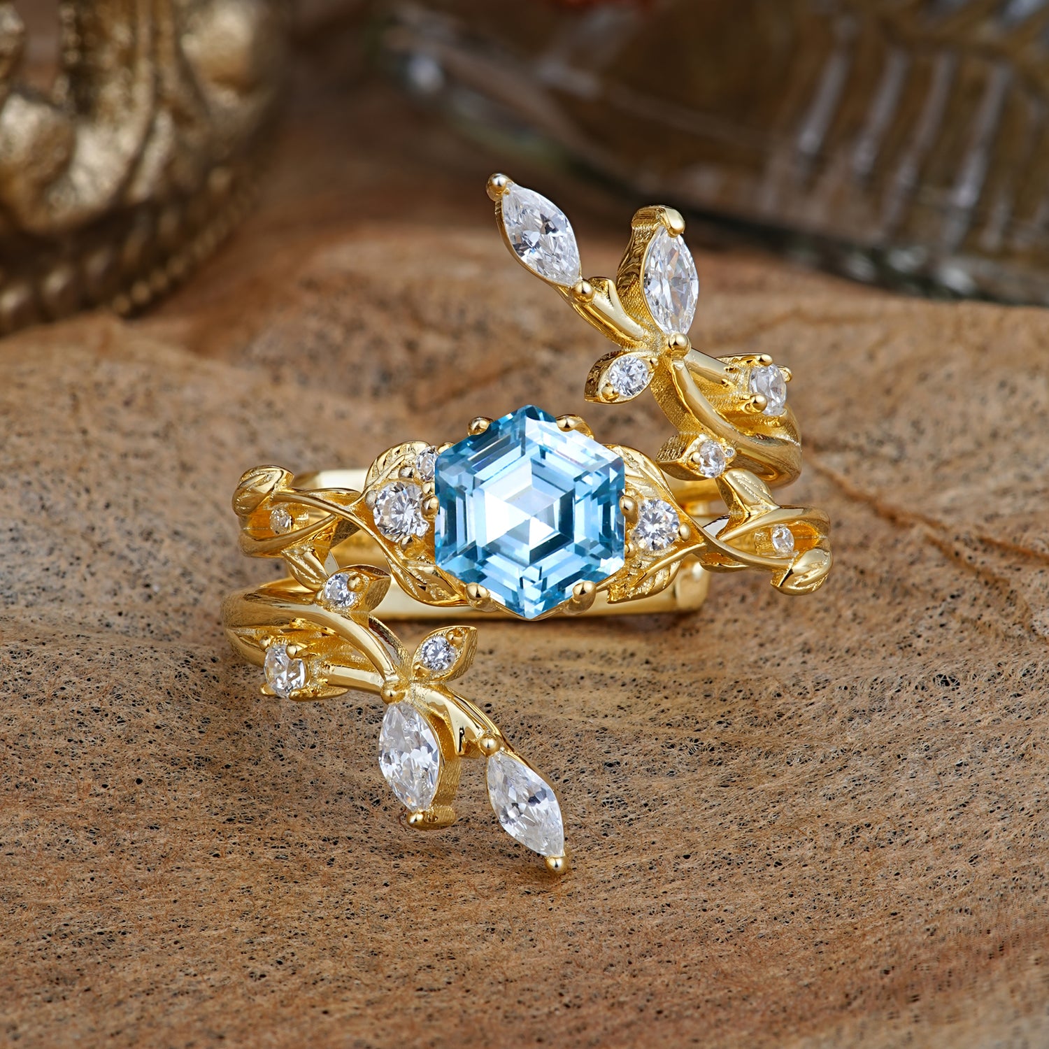 SR17146 Aquamarine Ring - Yellow-Gold