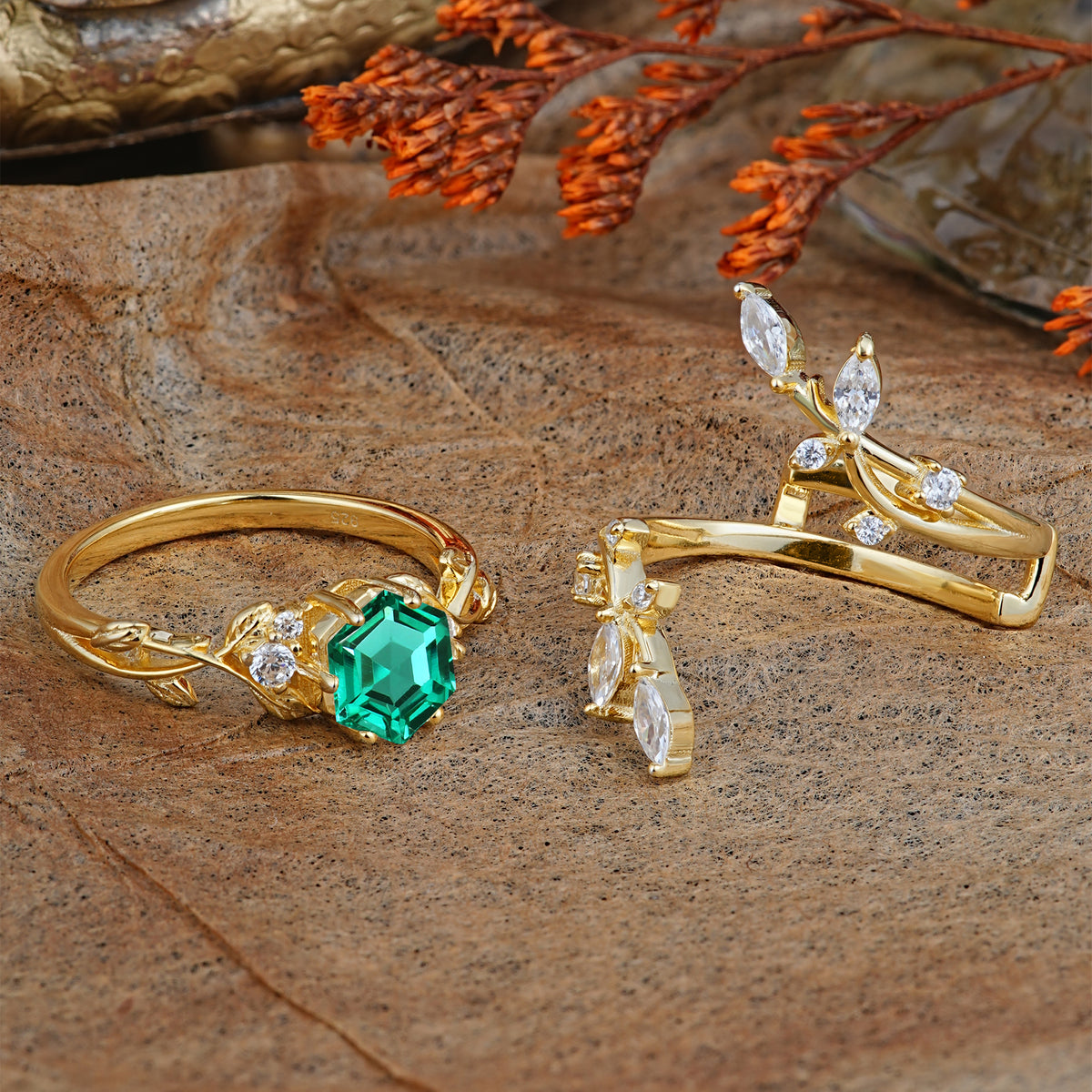 SR17146 Emerald Ring - White-Gold