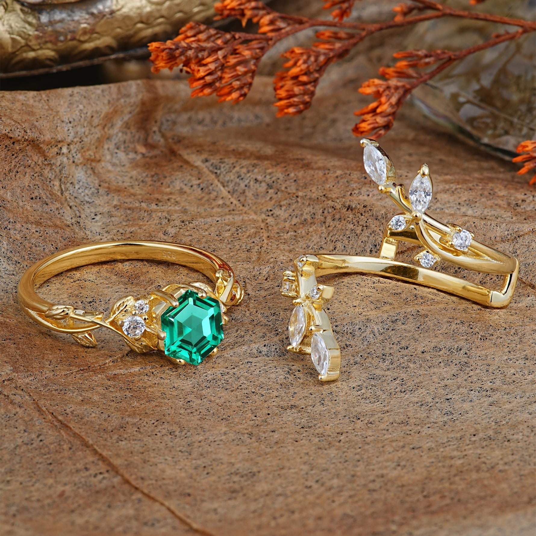 SR17146 Emerald Ring - White-Gold