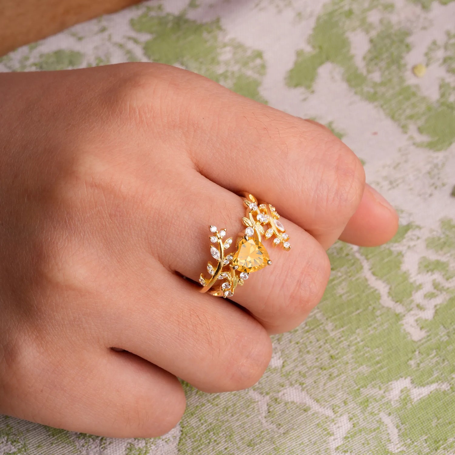 Elegant Heart-Shaped Nature Inspired Citrine Ring – Perfect for Bridal Ring Set