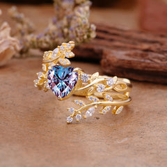 Elegant Heart-Shaped Nature Inspired Alexandrite Ring – Perfect for Engagement or Wedding