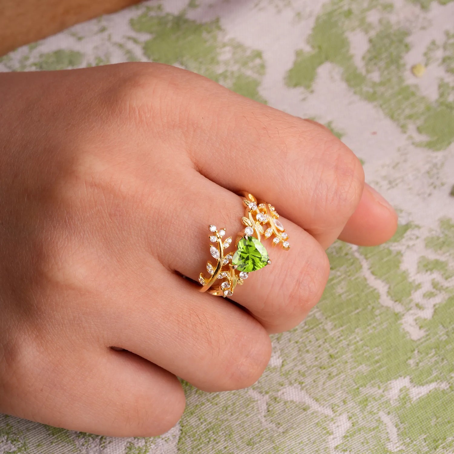 Elegant Heart-Shaped Nature Inspired Peridot Ring – Perfect for Bridal Ring Set