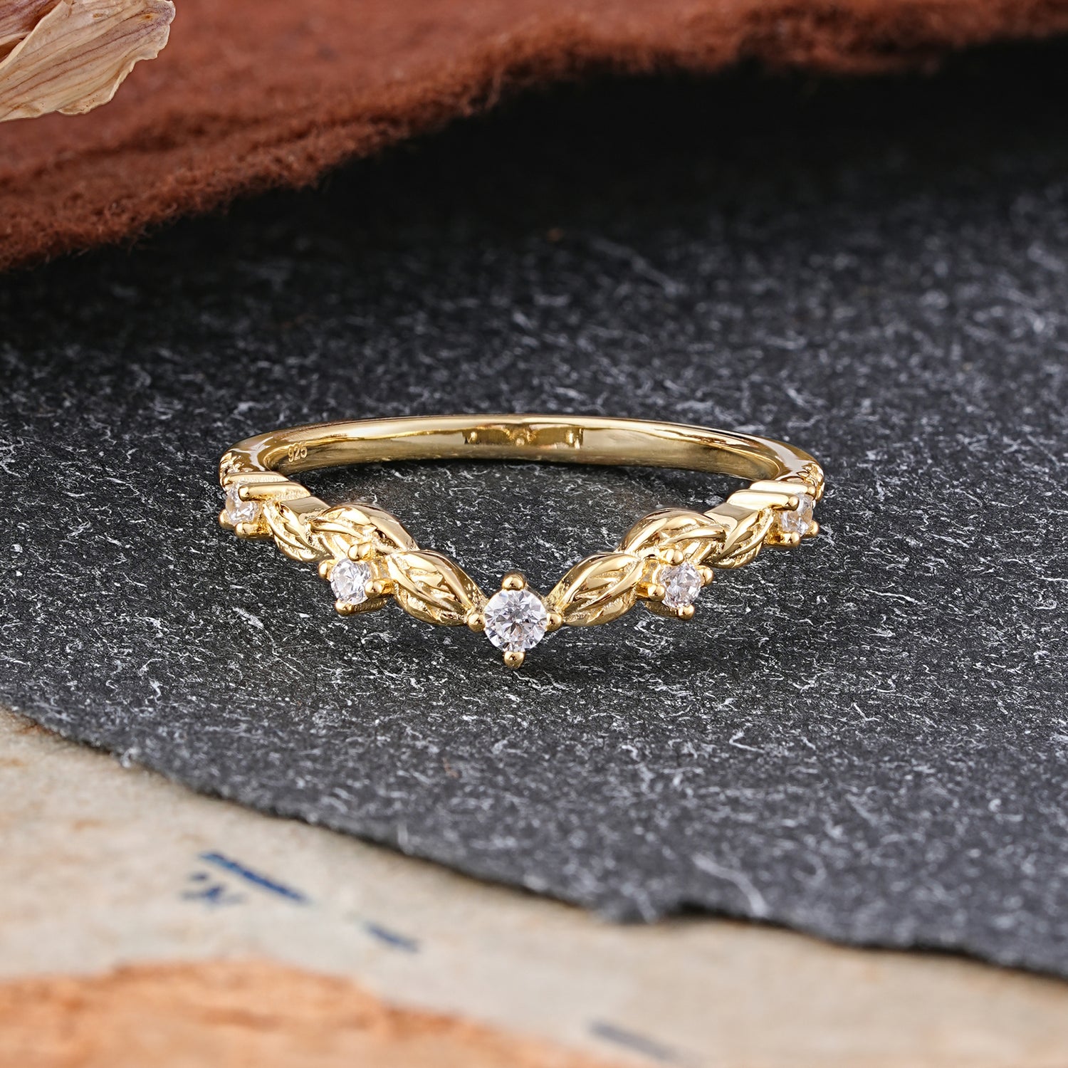 Unique Round Cut Moissanite Wedding Ring for Women