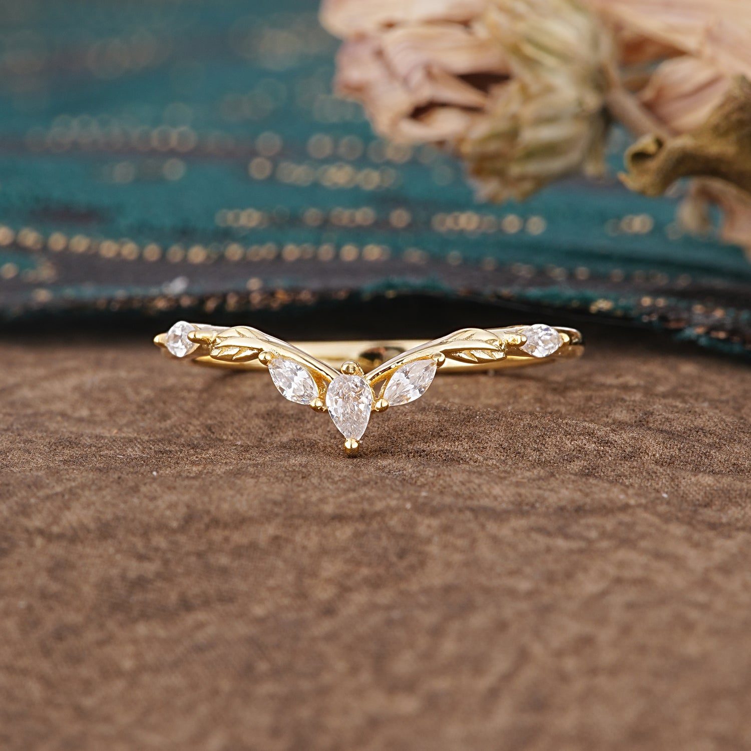Unique Pear Cut Moissanite Wedding Ring for Women