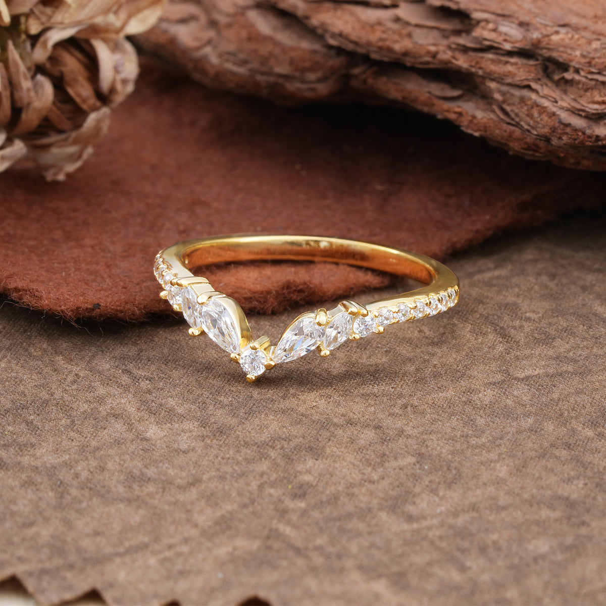 SR17203 Moissanite Ring - Yellow-Gold