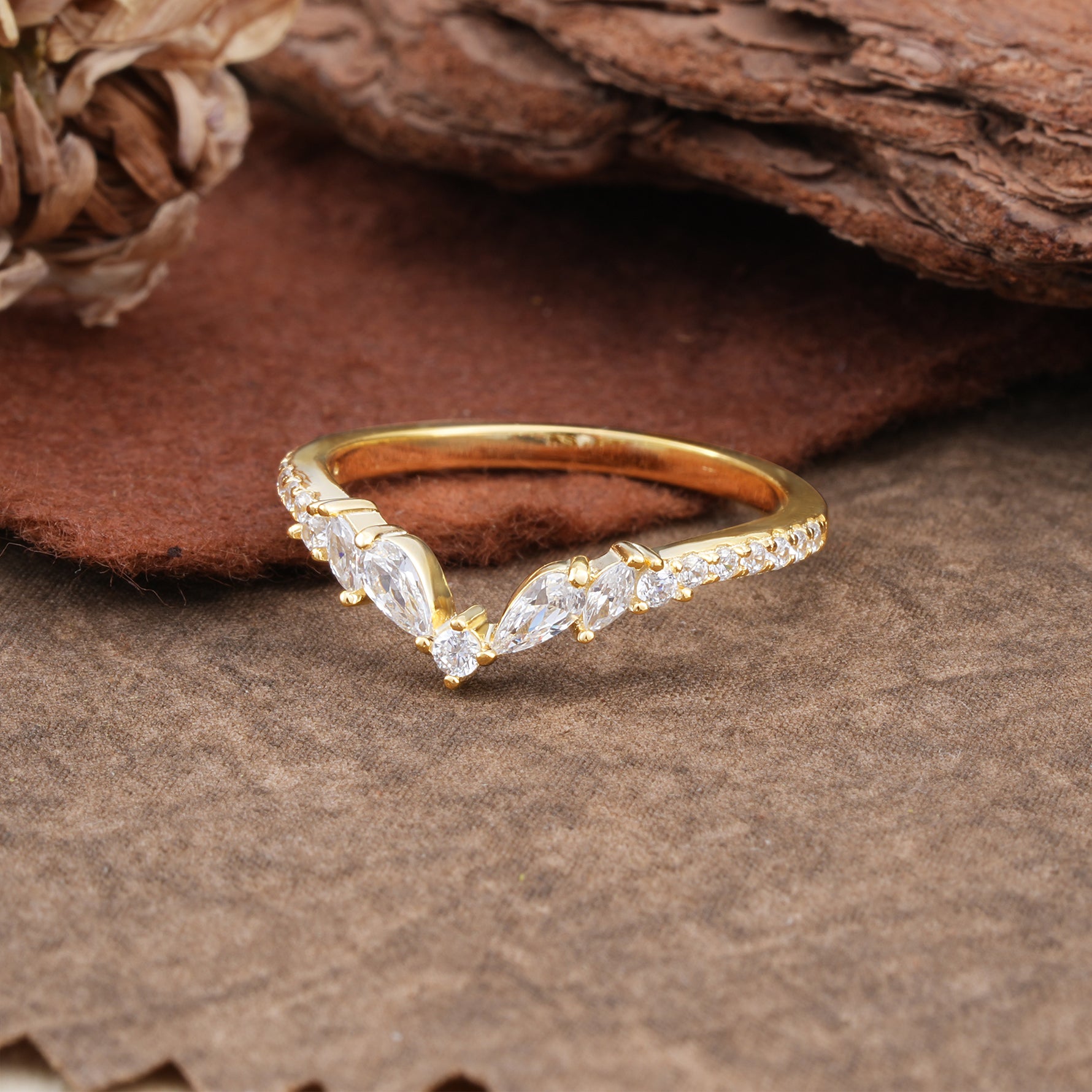 SR17203 Moissanite Ring - Yellow-Gold