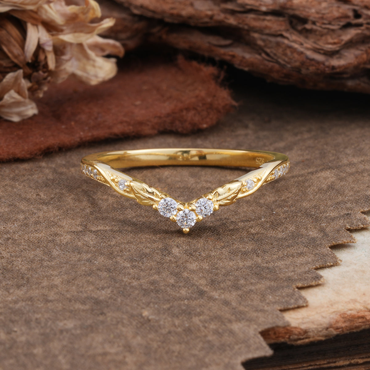 SR17206 Moissanite Ring - Yellow-Gold