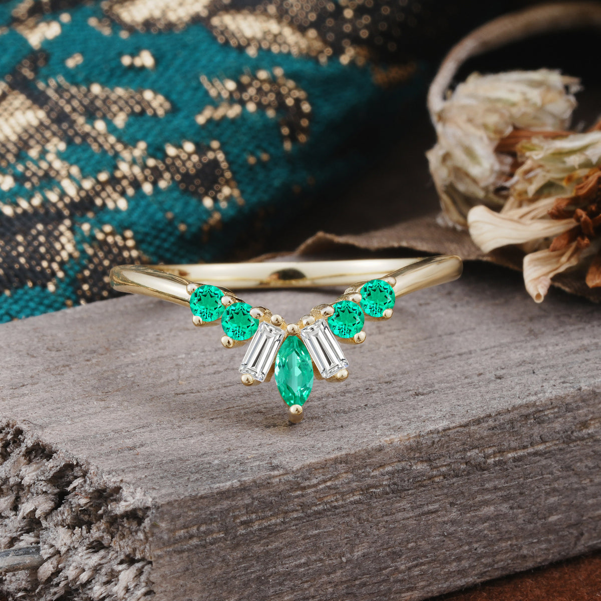 SR17216 Emerald Ring - Yellow-Gold