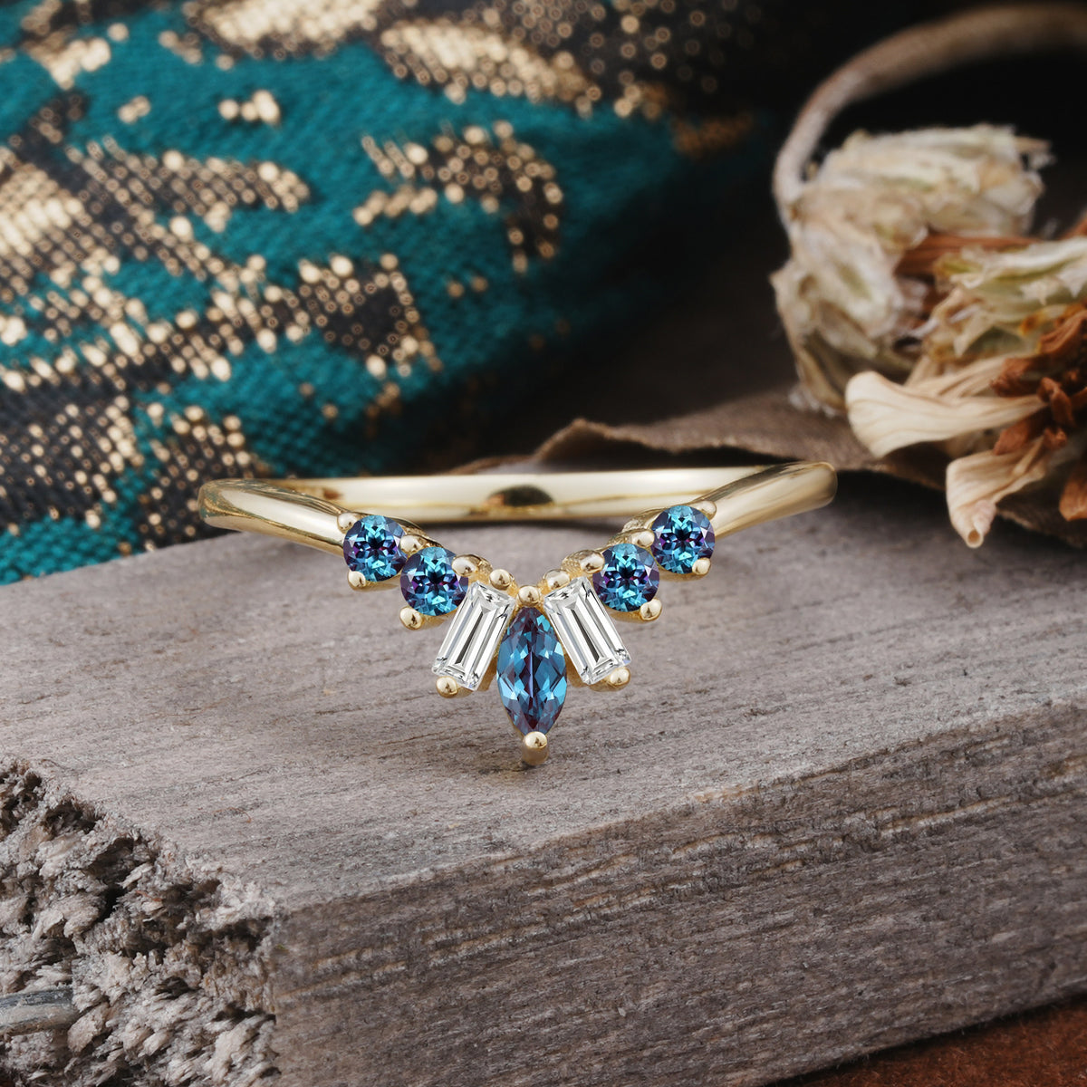 SR17216 Alexandrite Ring - Yellow-Gold