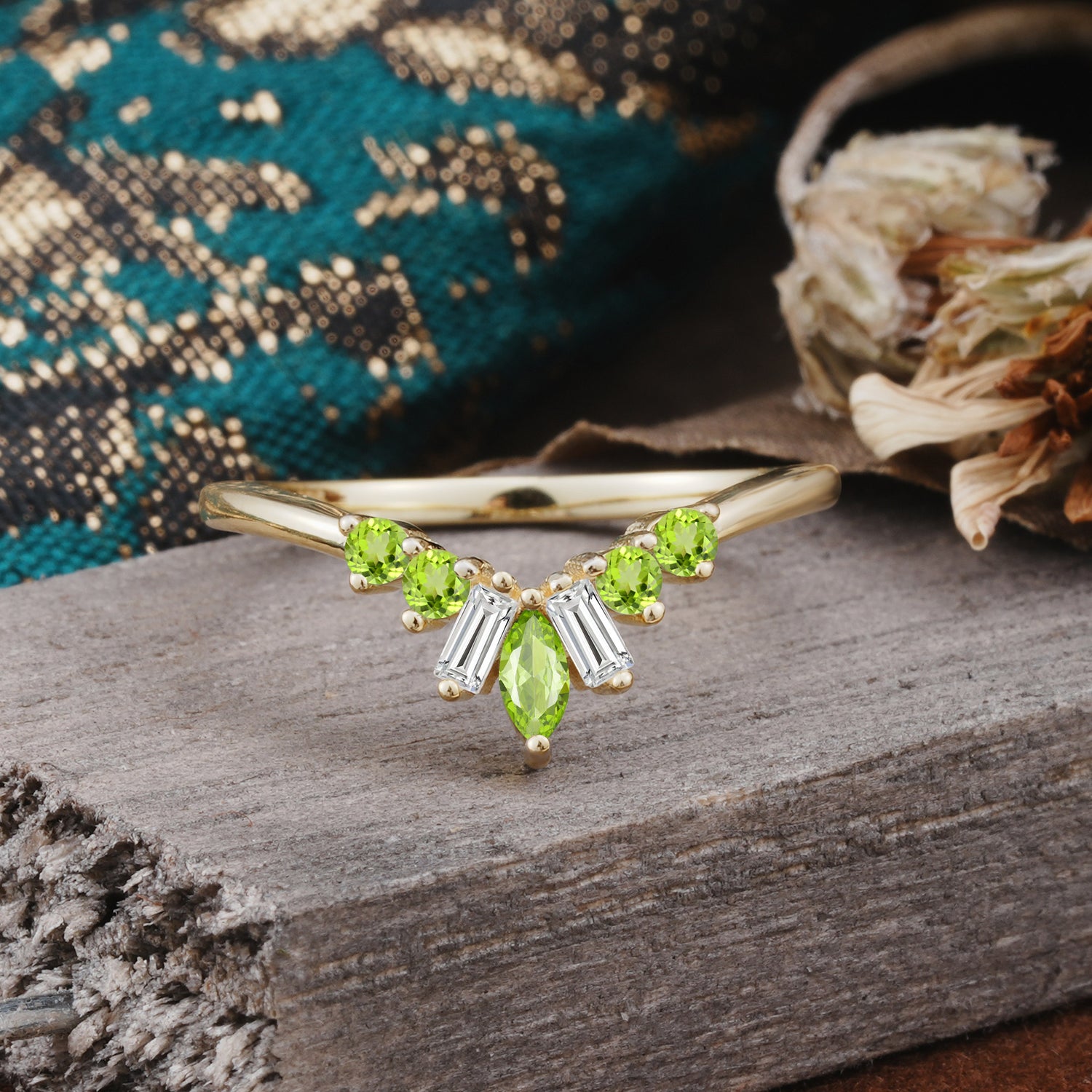SR17216 Peridot Ring - Yellow-Gold