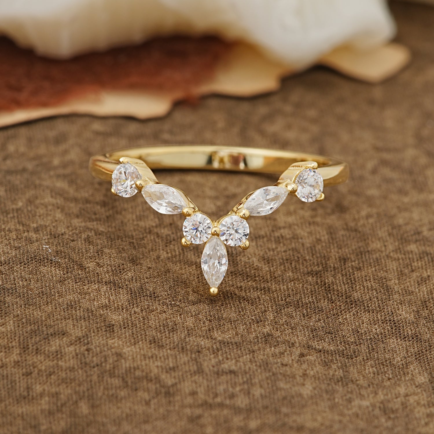 SR17218 Moissanite Ring - Yellow-Gold