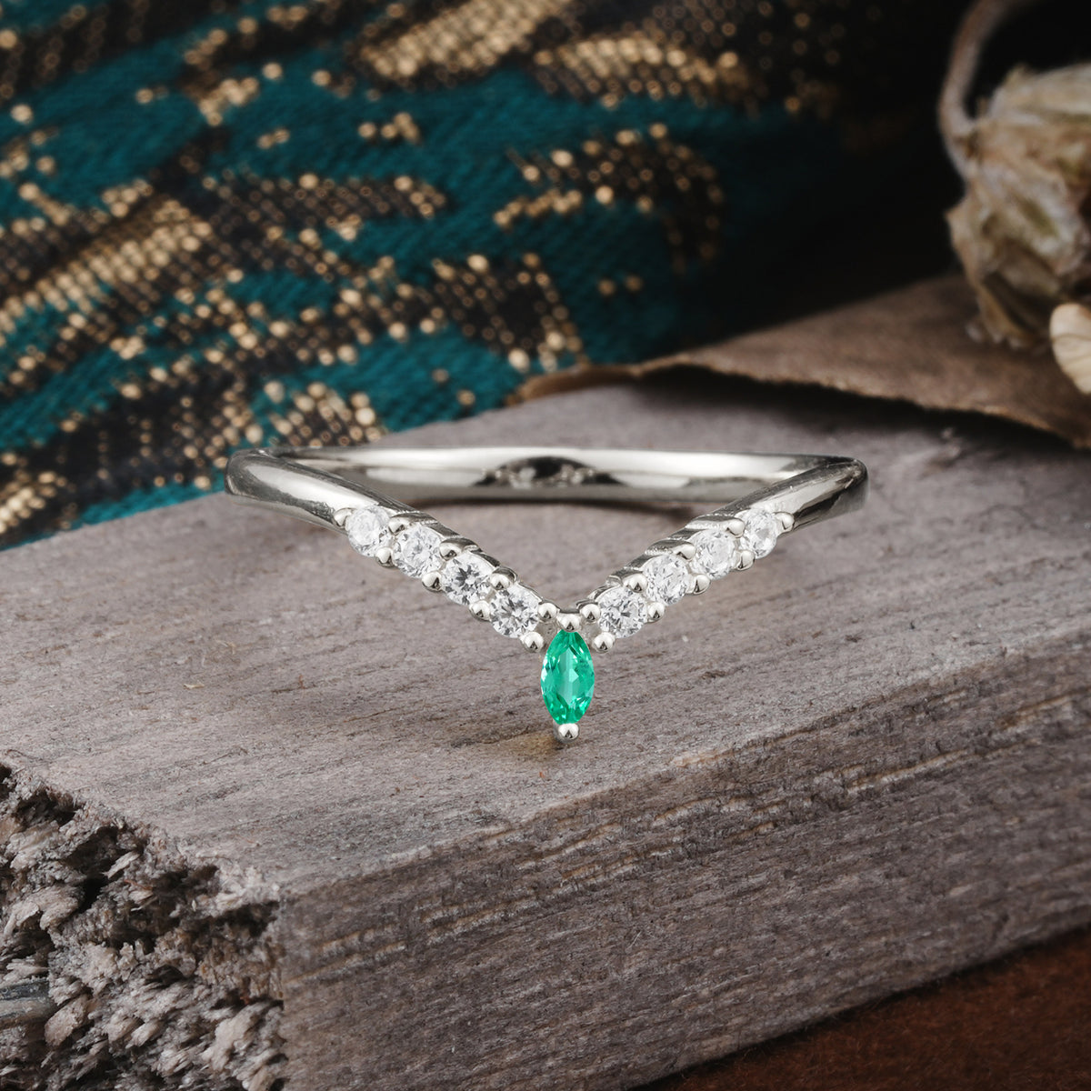 SR17227 Emerald Ring - Additional view