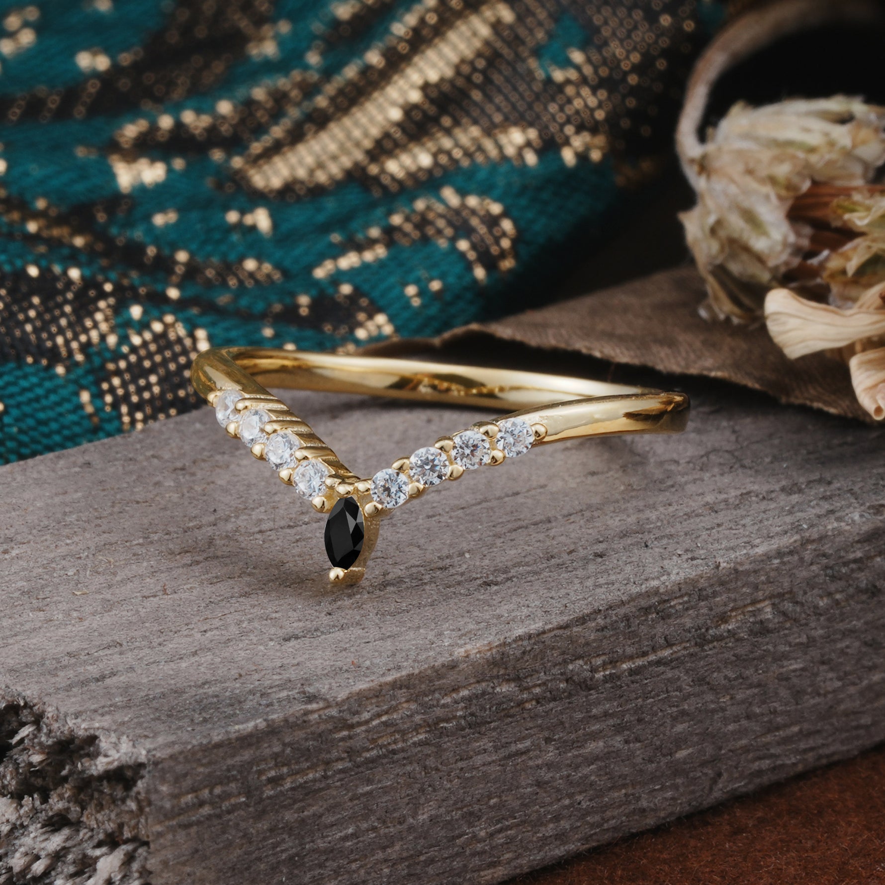 SR17227 Black Onyx Ring - White-Gold
