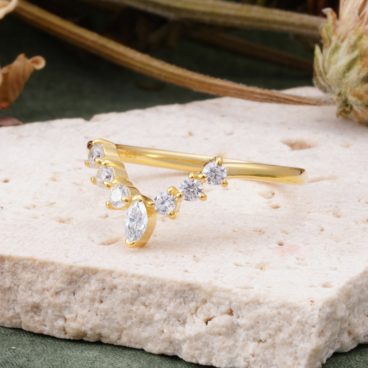 SR17234 Moissanite Ring - Rose-Gold