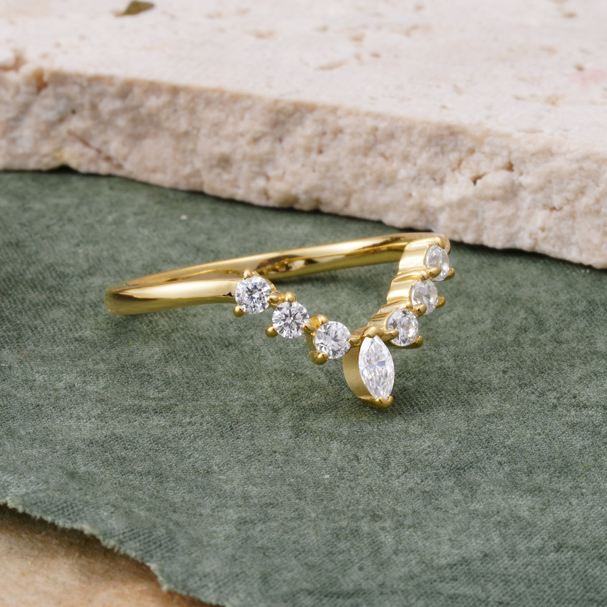 SR17234 Moissanite Ring - White-Gold