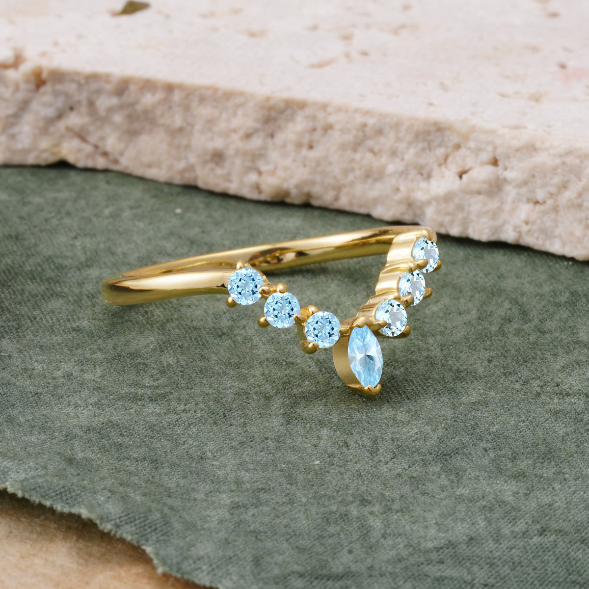 SR17234 Aquamarine Ring - White-Gold
