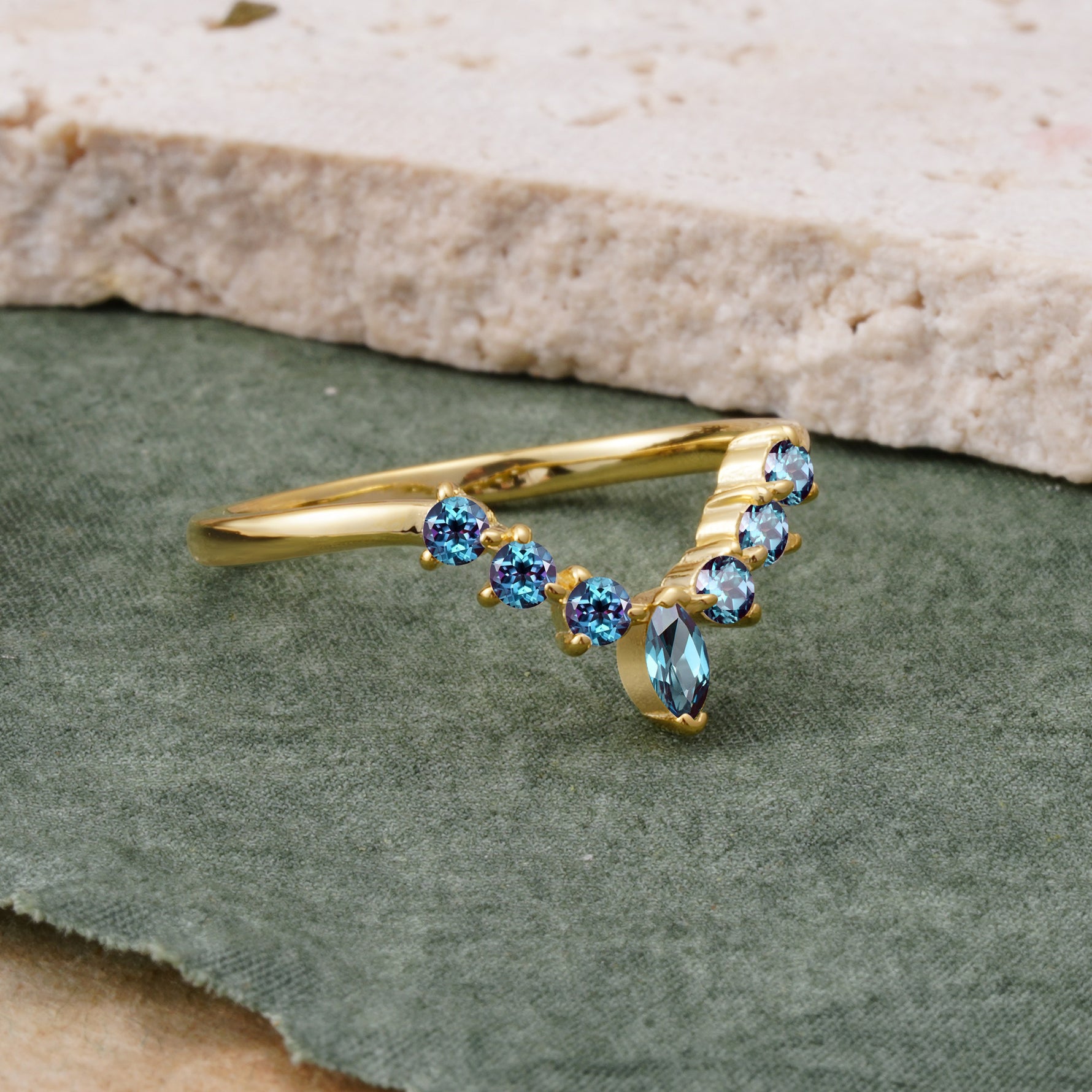 SR17234 Alexandrite Ring - White-Gold