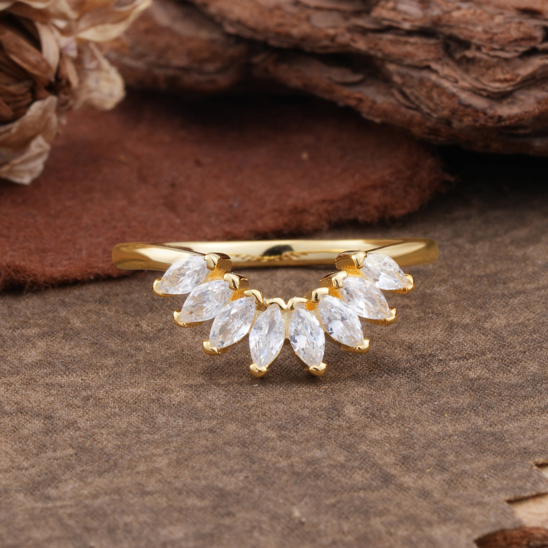 SR17236 Moissanite Ring - Yellow-Gold