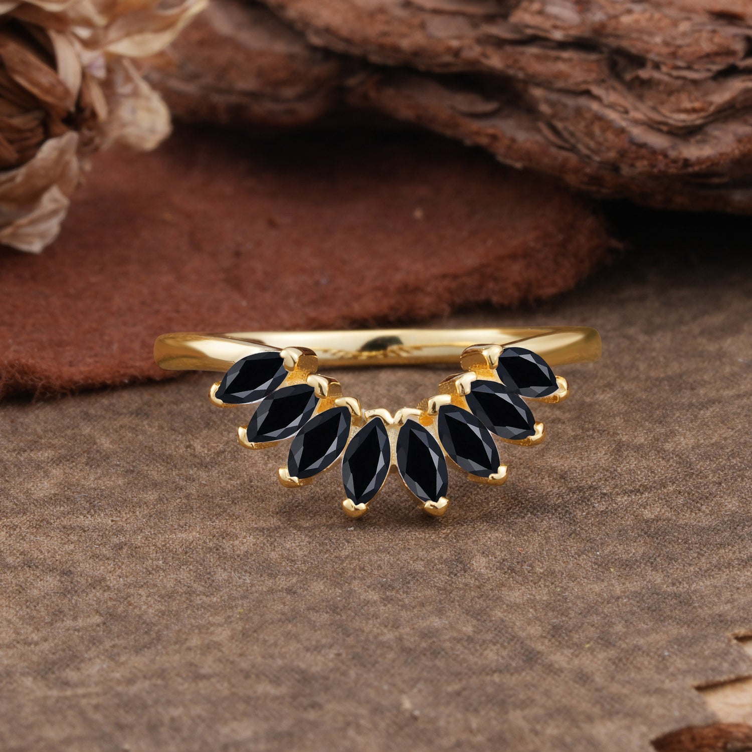 SR17236 Black Onyx Ring - Yellow-Gold