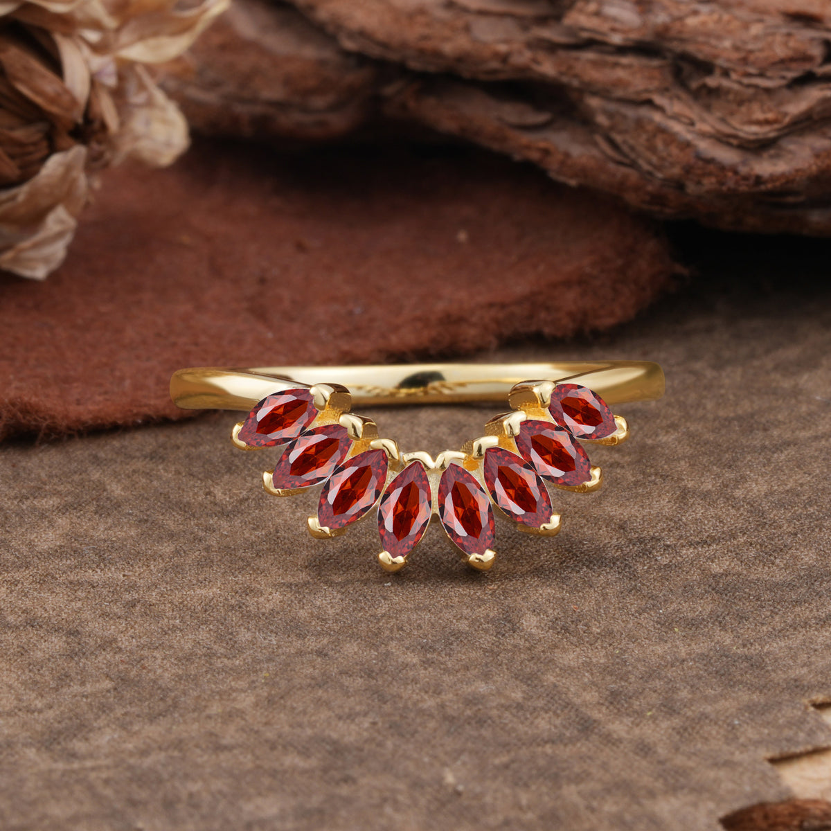 SR17236 Garnet Ring - Yellow-Gold
